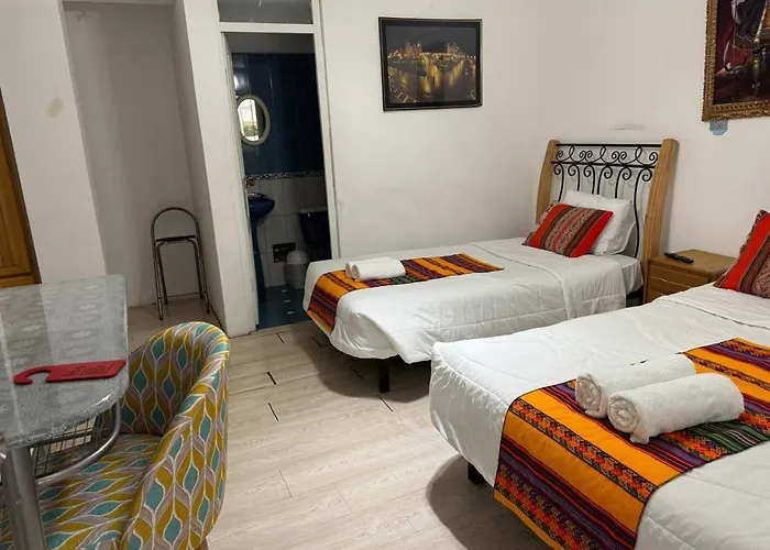 Hotel Plateros *